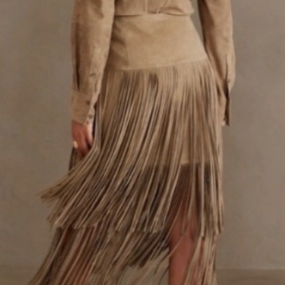 Banana Republic, Genuine Suede Fringe skirt - Picture 2 of 3